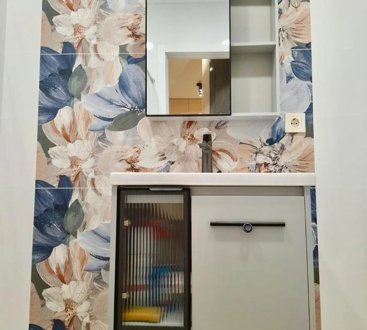Apartamento Tbilisi M2 0*,
